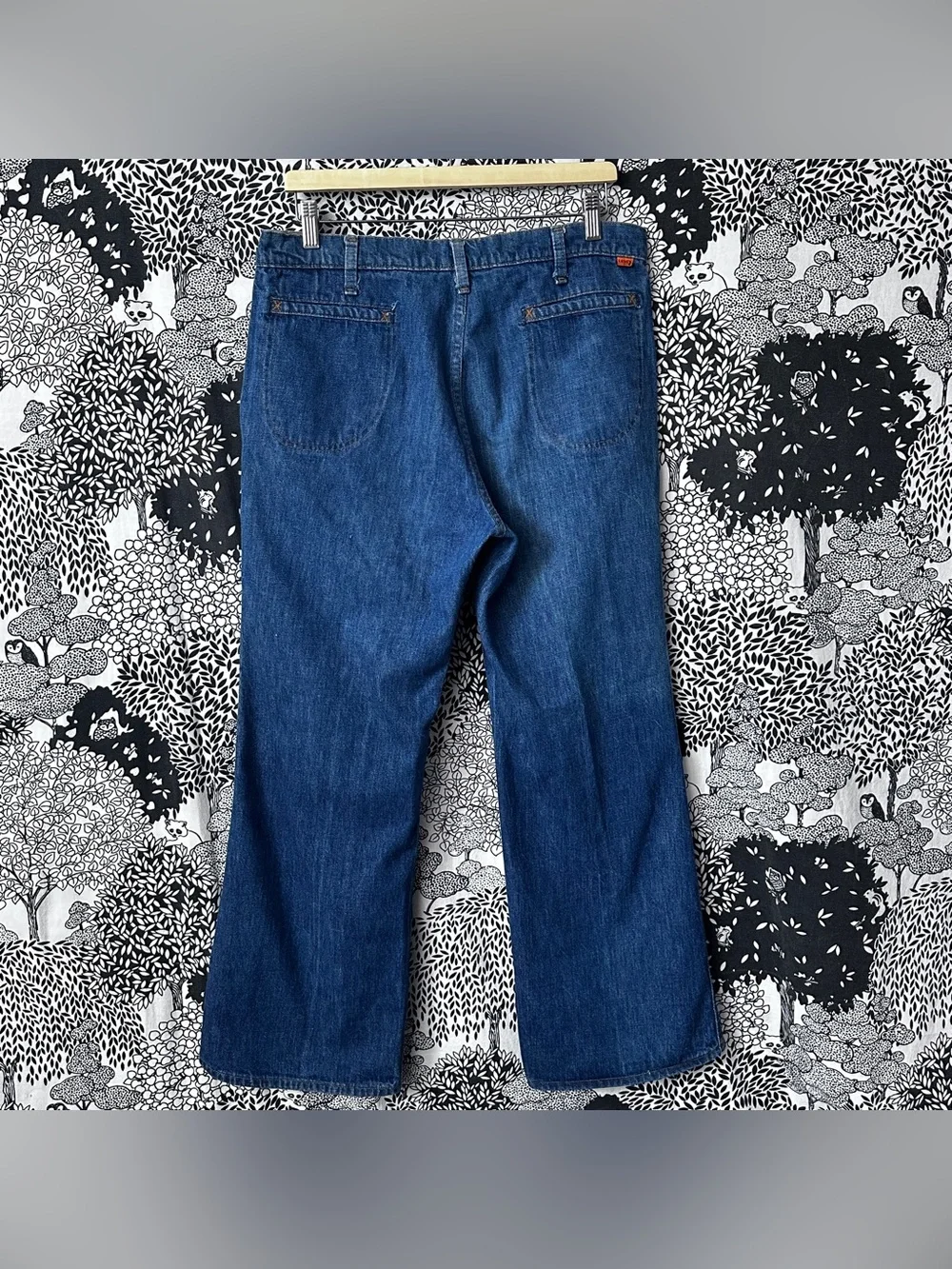 Vintage 70s Levi’s For Men Orange Tab Denim Bell Bottom Trousers Stitched Crease